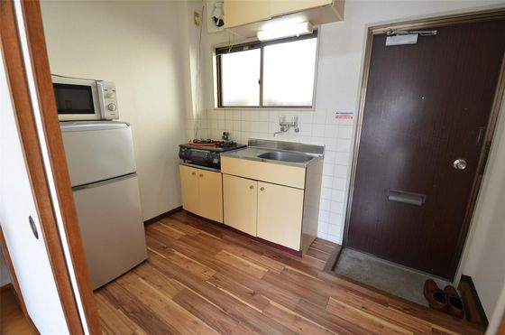 ホワイトメゾン津島C