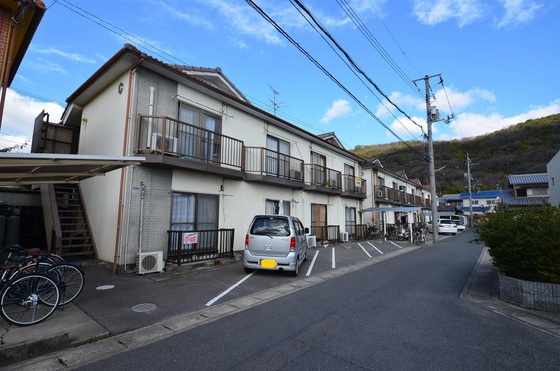 ホワイトメゾン津島C