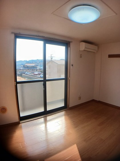 ミレニアムハイツ