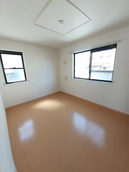 サニーメゾン庄苑A