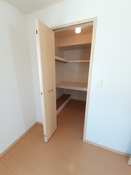 サニーメゾン庄苑A