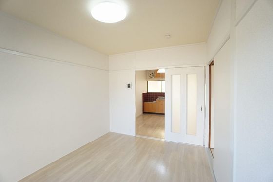 シャトルタカノ