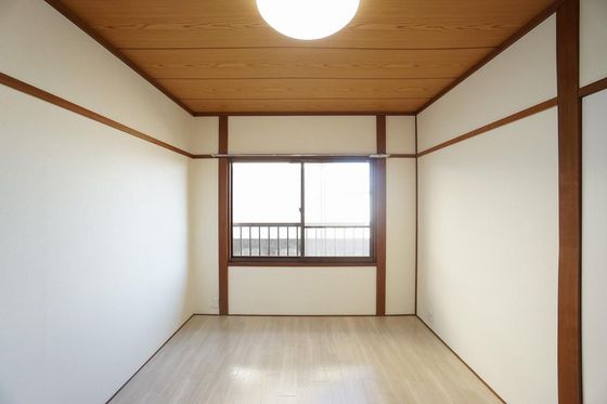 シャトルタカノ