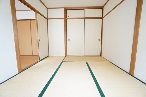 シャトルタカノ