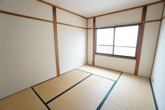 シャトルタカノ