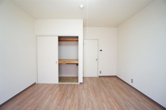 フィオーレ上東 II