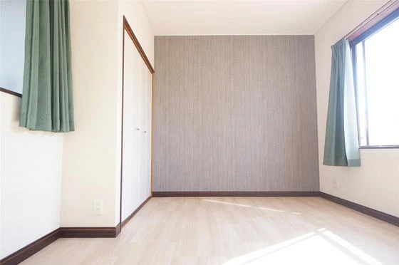 メゾンプラスワン