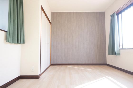 メゾンプラスワン