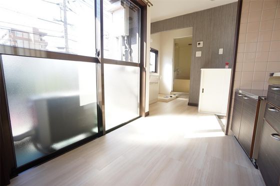 メゾンプラスワン