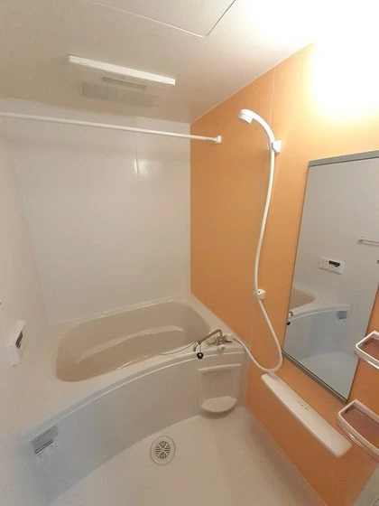 アルモニ-・ウメカ