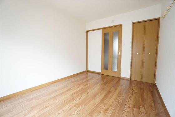 ツインコーポラスB