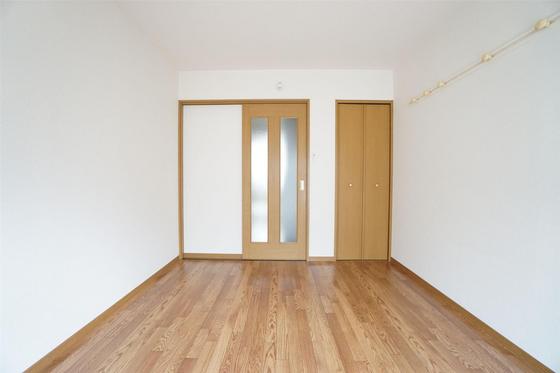 ツインコーポラスB