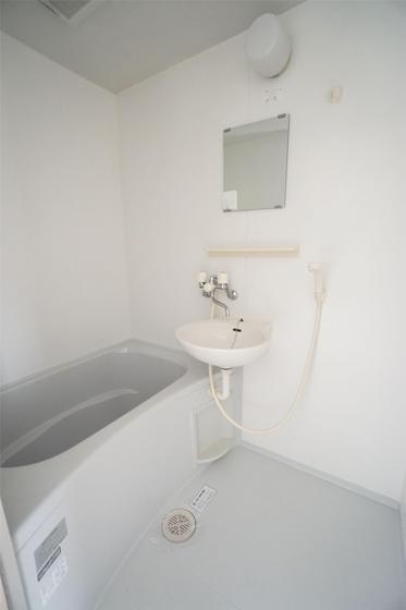 ツインコーポラスB