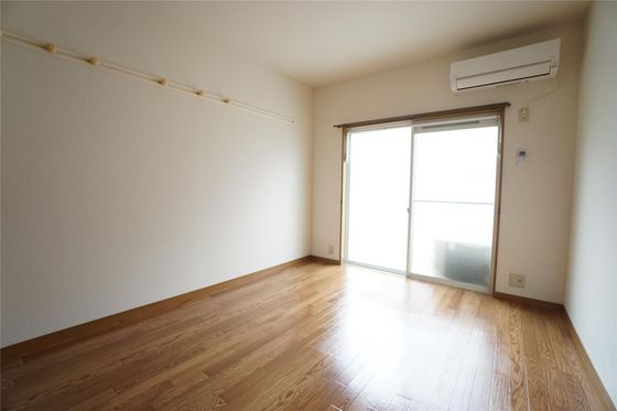 ツインコーポラスB