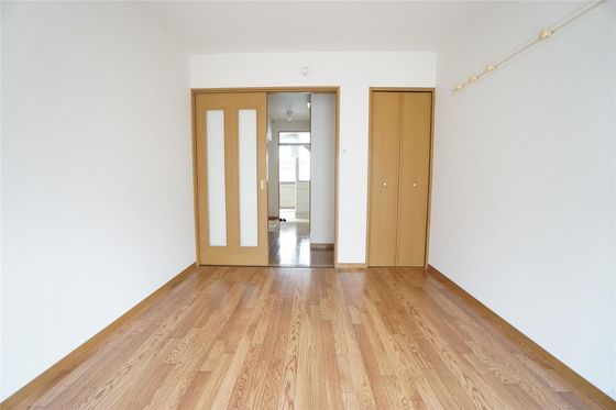 ツインコーポラスB