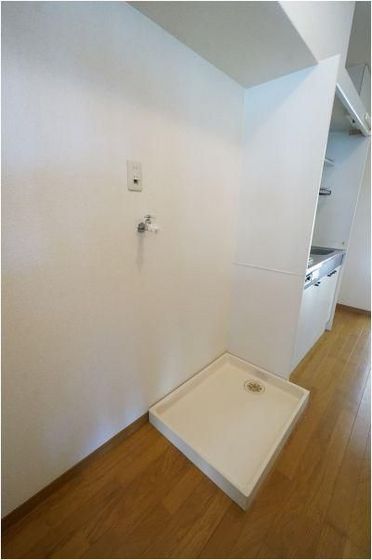 ツインコーポラスB