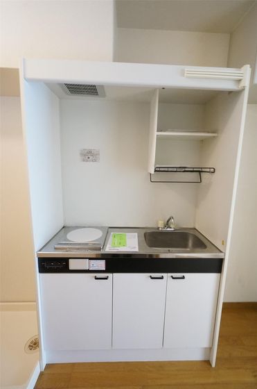 ツインコーポラスB