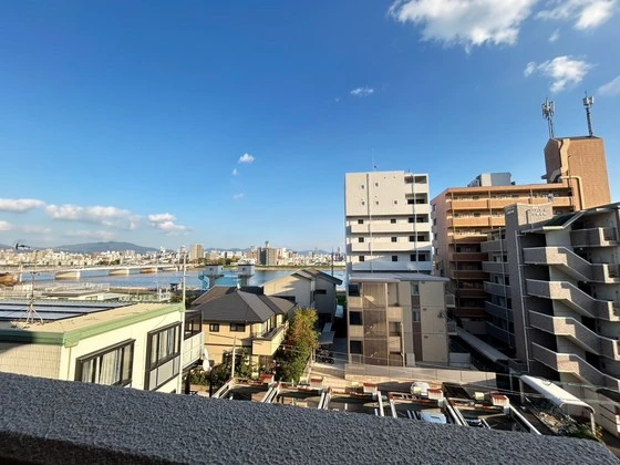 フェリシア西広島駅前