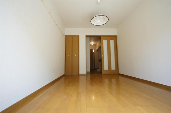 ツインコーポラスA