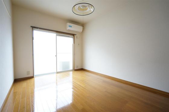 ツインコーポラスA