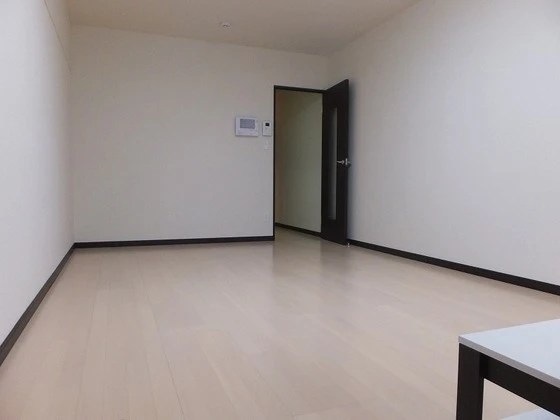 レオネクストアイリス倉富