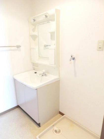 ファミール・ビラA