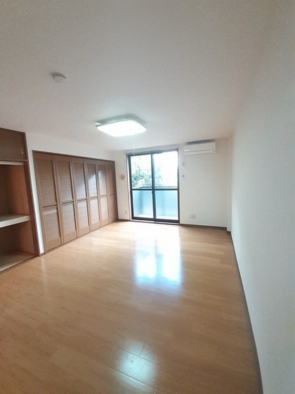 ファミール・ビラA