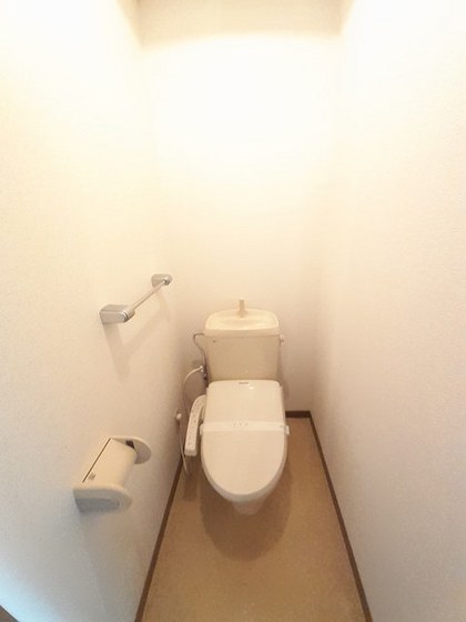 ファミール・ビラA