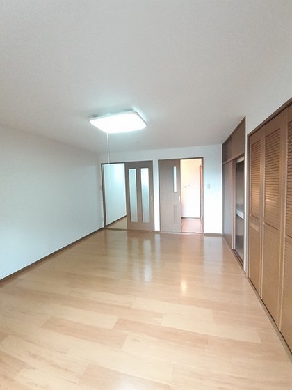 ファミール・ビラA