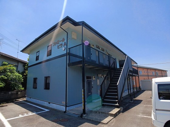 ファミール・ビラA