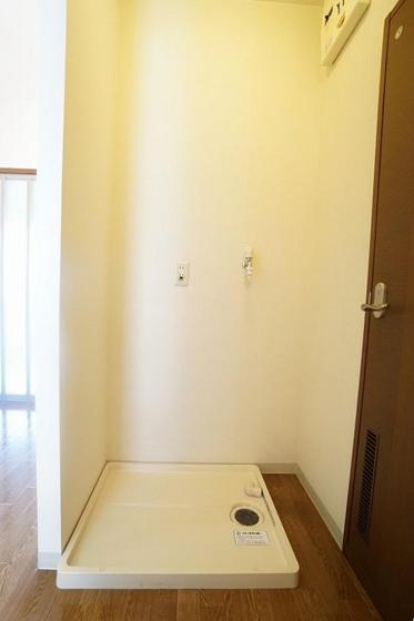 エスポワール千草 B