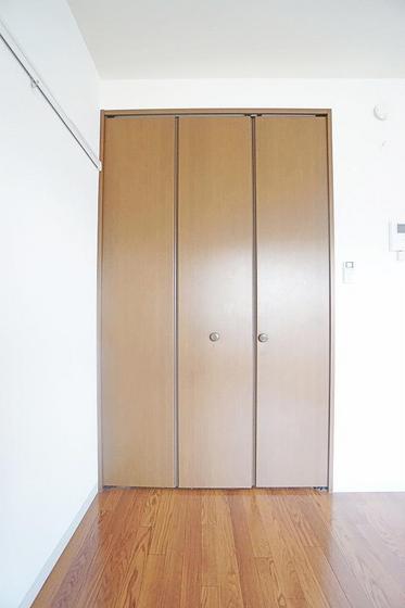 エスポワール千草 B