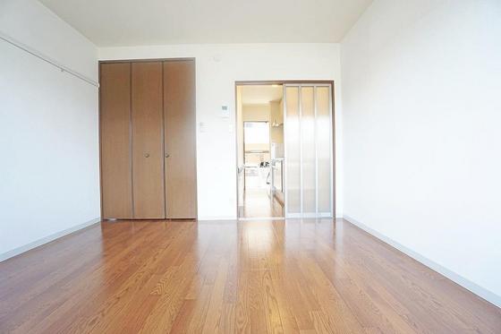 エスポワール千草 B