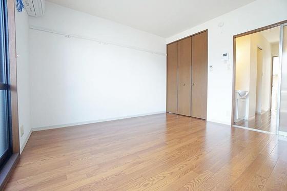 エスポワール千草 B