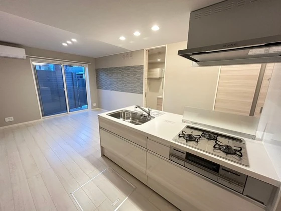 メゾン ナカムラ