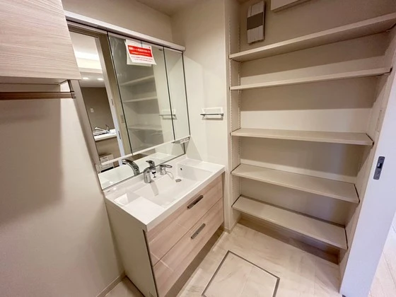 メゾン ナカムラ