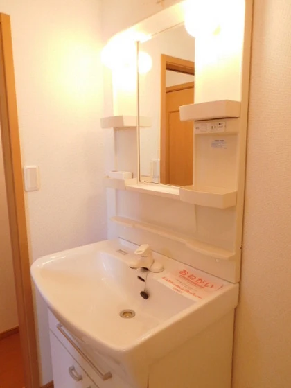 ブリーゼ イズミ A棟