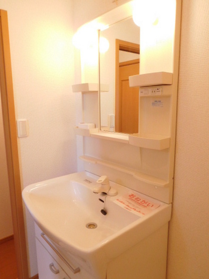 ブリーゼ イズミ A棟