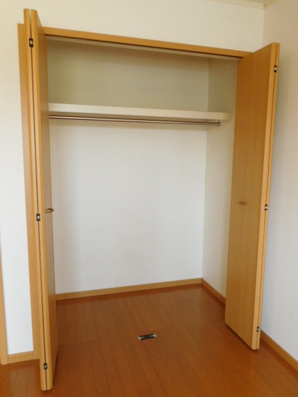 ブリーゼ イズミ A棟