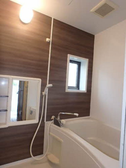 まるハウス B棟