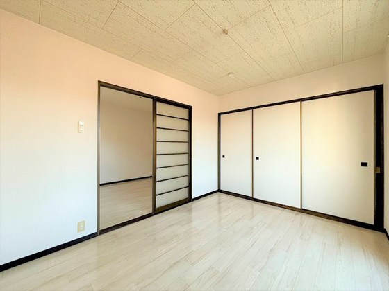 ファーム・ヴィレッジ B