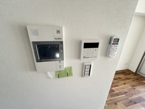 EIGHTVALLEY CastleSide