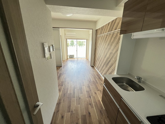 EIGHTVALLEY CastleSide