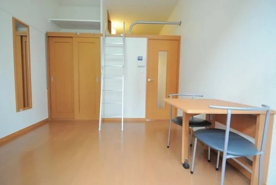 レオパレス高島