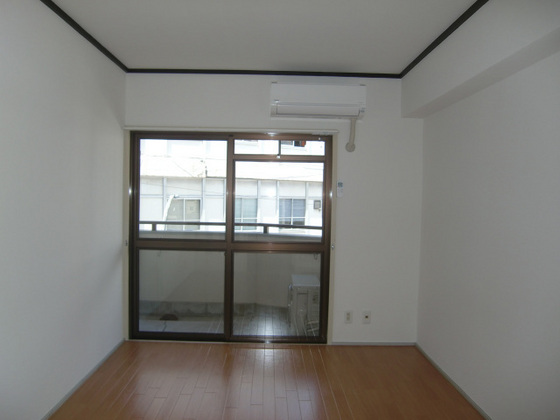 山崎マンション