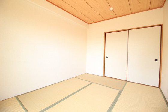 エバーグリーン東古松