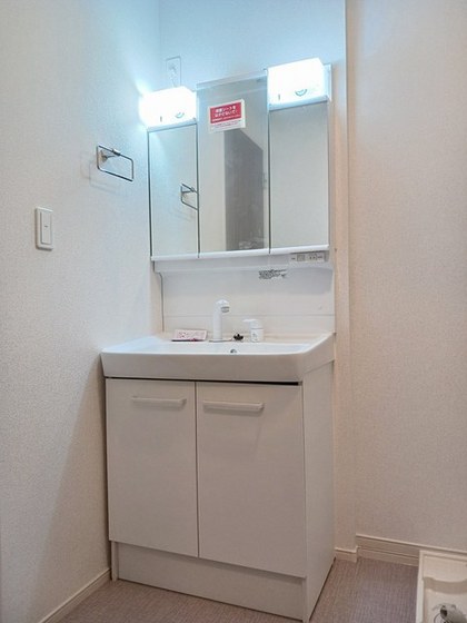 ライトヒルズレジデンスB