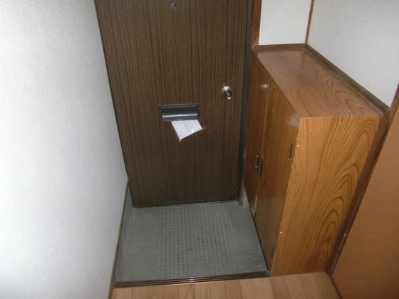 尾長東アパート東側