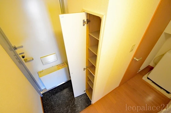 レオパレスサニーコート上東A