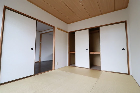 プレジール山河